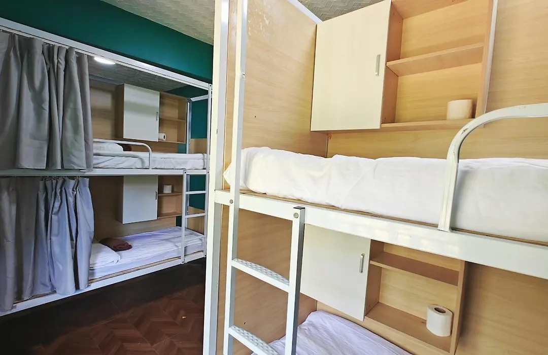 80 Bar Hostel-1